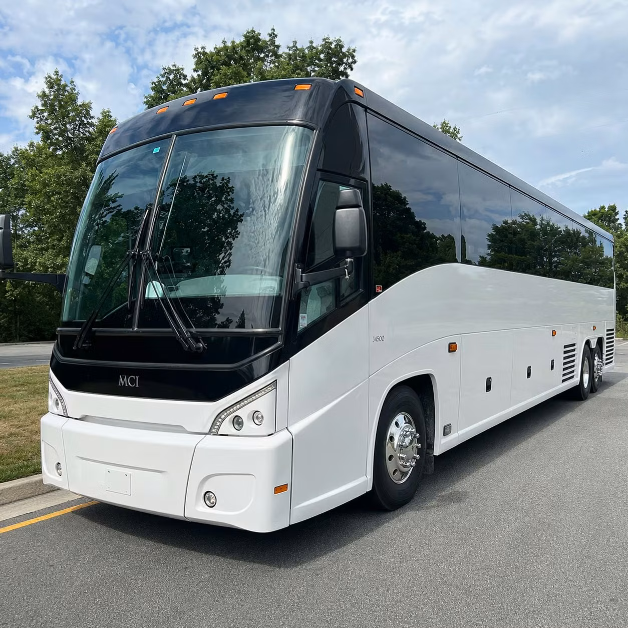 multi day charter bus trips for longmont sports teams and fan groups
